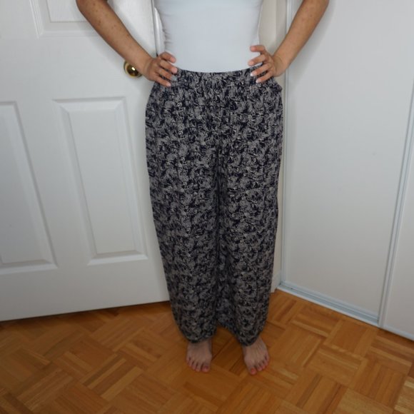 Breathable light weight pants from Turkey - Picture 2 of 3